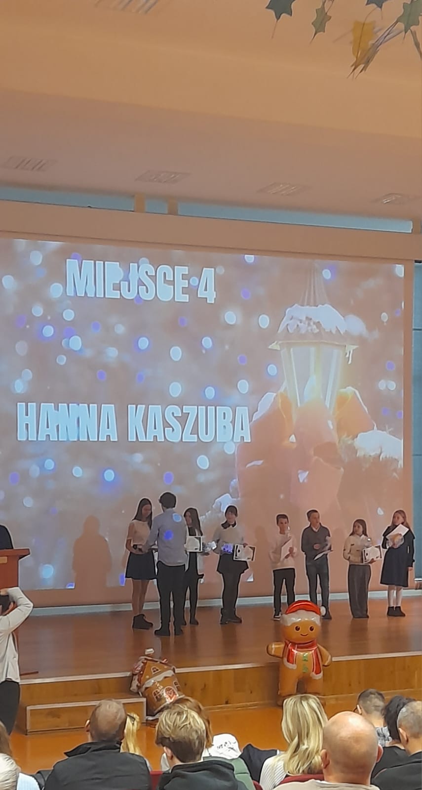 Wręczenie dyplomów uczniom