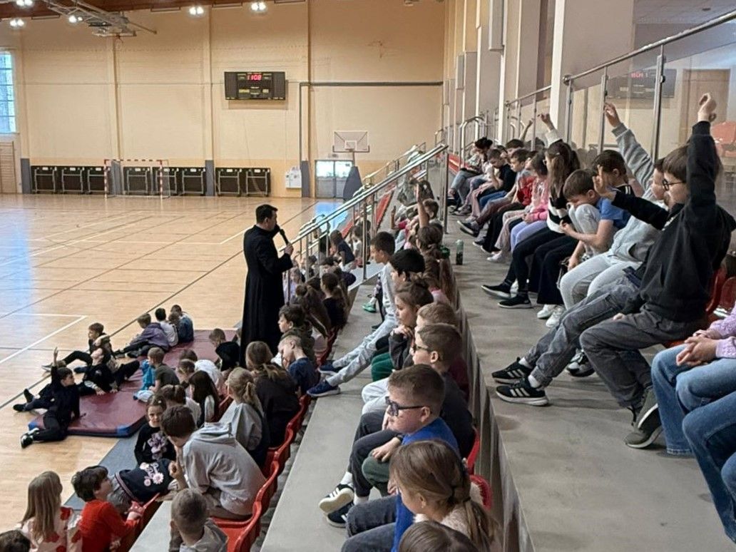 uczniowe podczas rekolekcji