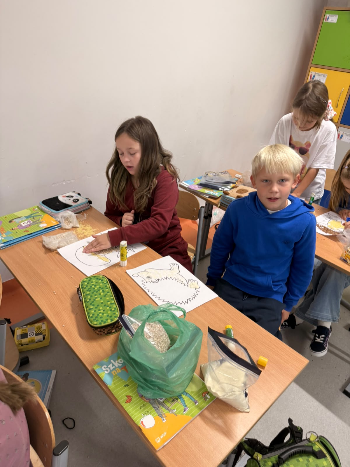 uczniowie podczas warsztatów