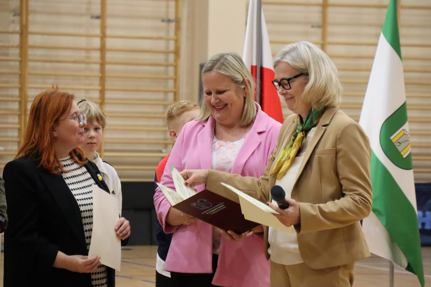 pani dyrektor i nauczyciele